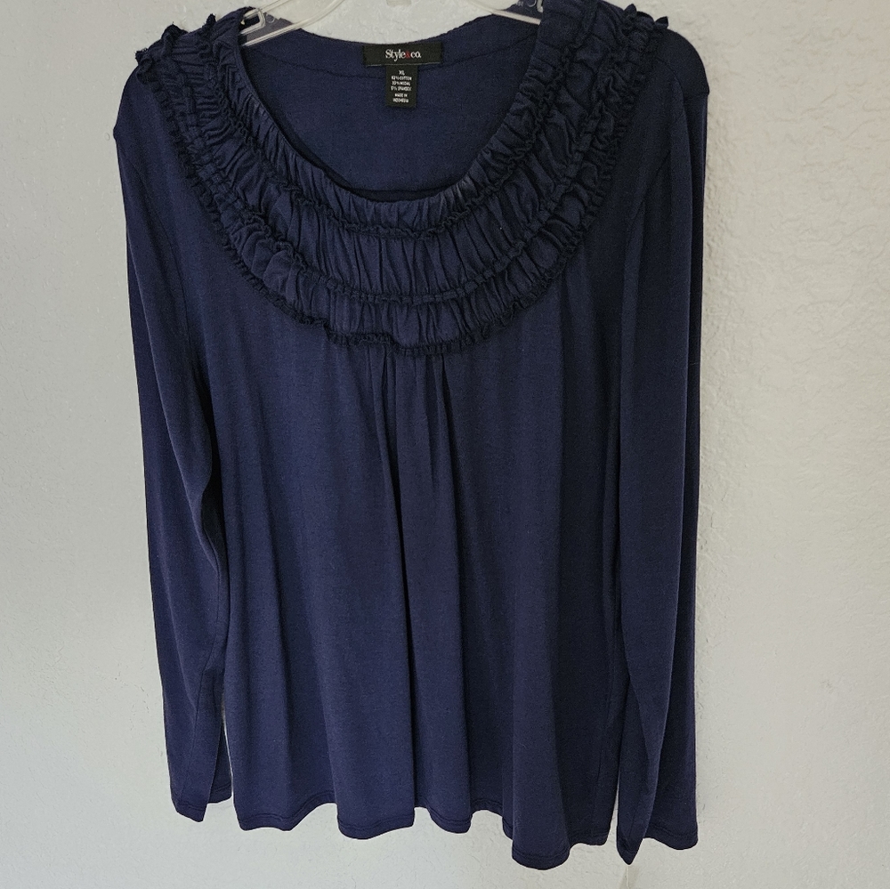 "STYLE & CO" Brand New Top With a Design around the collar.